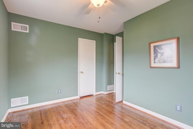 Building Photo - 8414 W Boulevard Dr