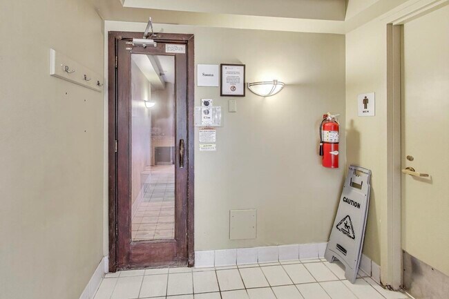 Building Photo - 440 N Wabash Ave