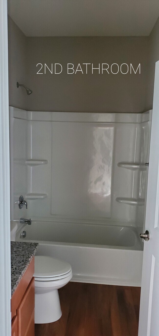 Building Photo - 3800 Misty Grove Ct