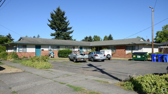 Building Photo - 7327 7347 SE Henry St