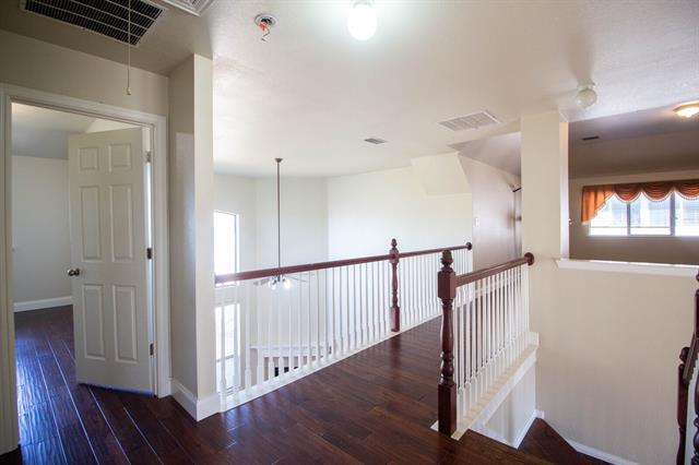 Building Photo - 1127 Ranch Vista Dr