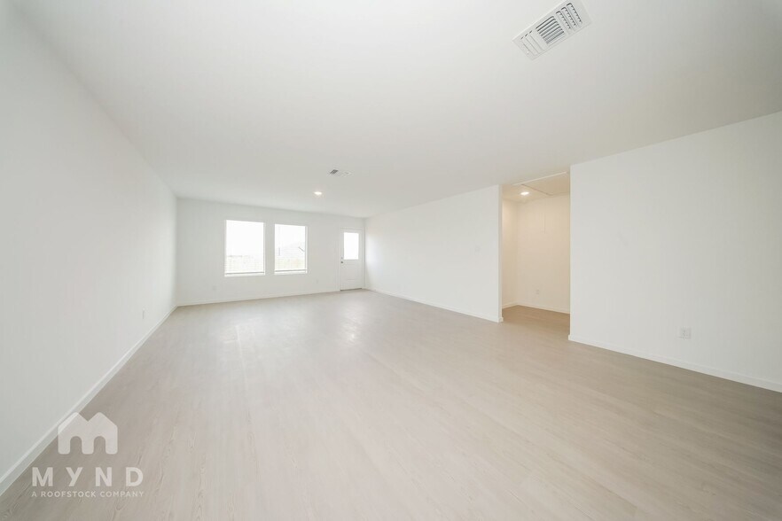 Building Photo - 9717 NW 124th St