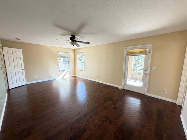 Building Photo - 5450 Pinecroft Dr
