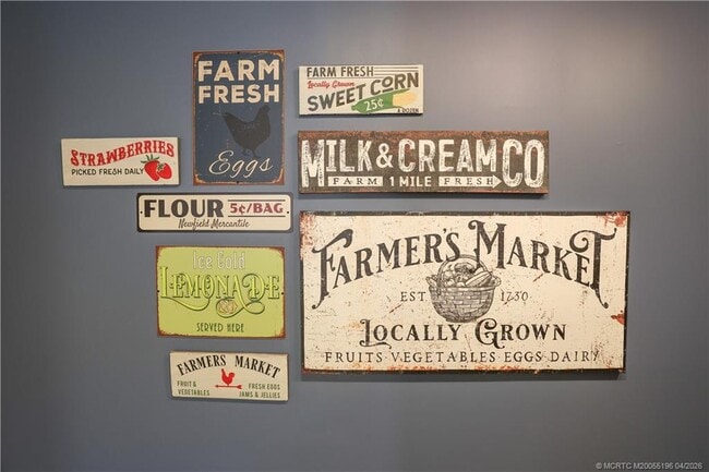 Building Photo - 950 SW Pr Ave