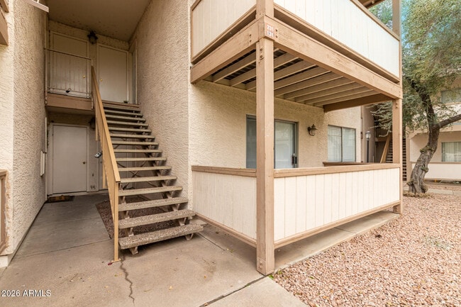 Building Photo - 616 S Hardy Dr