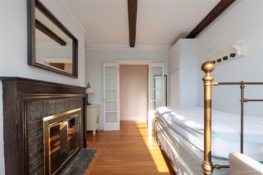 Building Photo - 64 Sagamore Rd