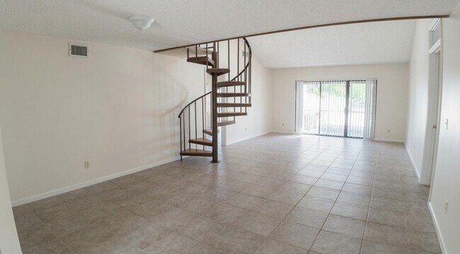 Building Photo - 13368 Bedford Mews Ct