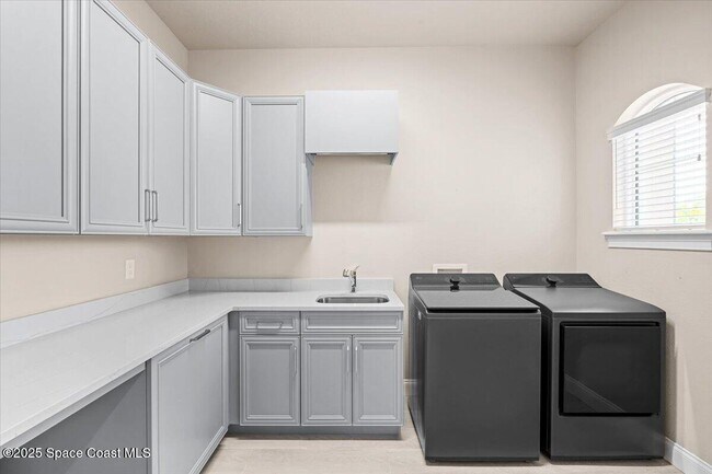 Building Photo - 3682 Durksly Dr