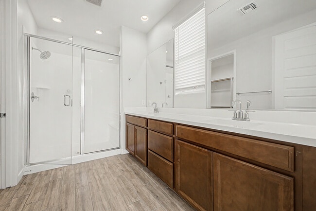 Building Photo - 19357 W Highland Ave