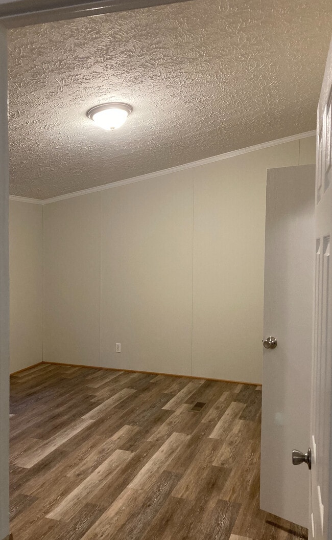 Building Photo - 347 State Rd S