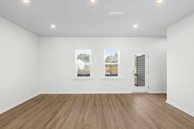 Building Photo - 2136 Grouse Ski Cir