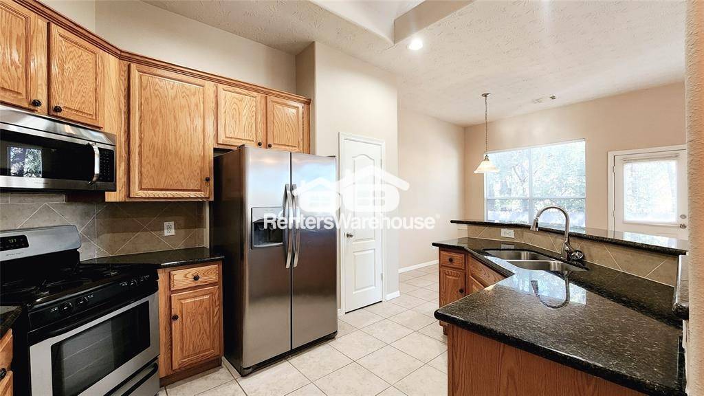 Building Photo - 18730 Dempsey Oaks Dr