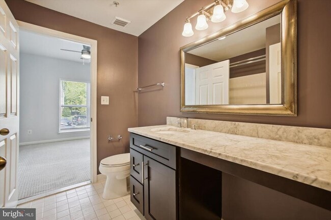 Building Photo - 6533 Grange Ln