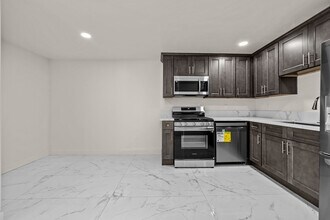 Building Photo - Brand new!