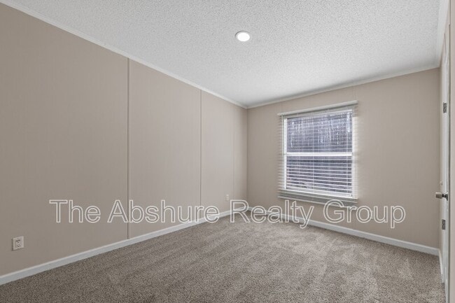 Building Photo - 1508 Willow Downs Cir