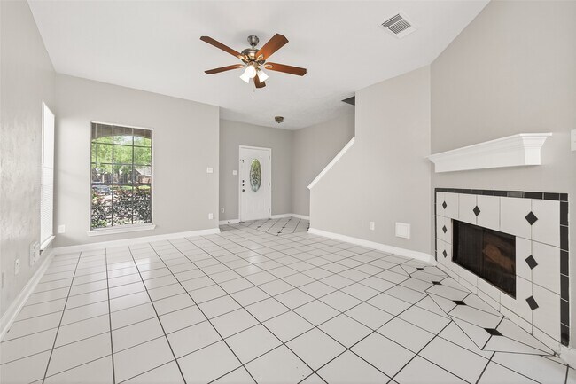 Building Photo - 4018 Timber Corner