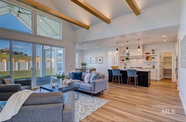 Building Photo - Luxury Living in Dry Creek Ranch