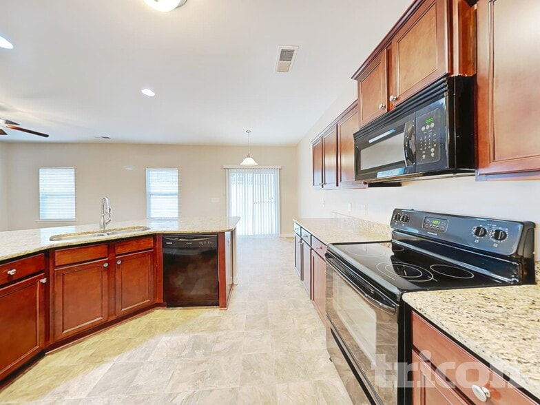 Building Photo - 143 Ridge Terrace Ln