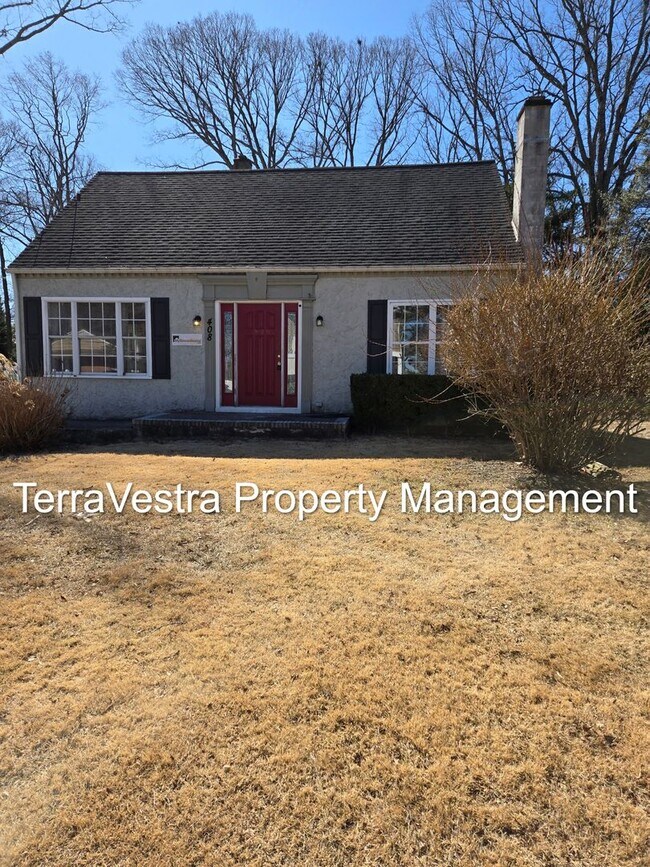 Building Photo - Now Showing for 2026-2027 School Year Glas...