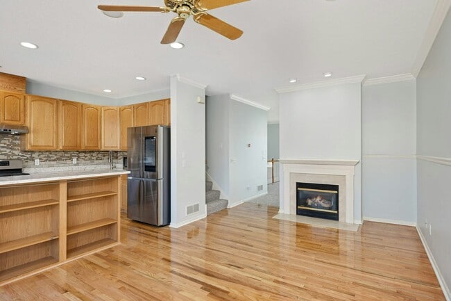 Building Photo - 15729 Porchlight Ln