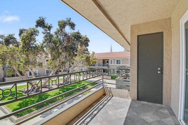 Building Photo - 7405 Charmant Dr