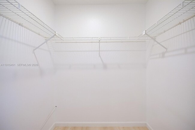 Building Photo - 220 Rhapsody Ave