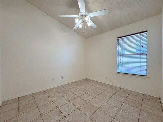 Building Photo - 14193 Patriot Point Dr
