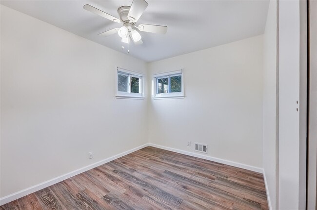 Building Photo - 22 S Haven Dr
