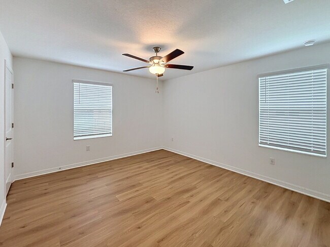 Building Photo - 822 Tennyson Mill Cir