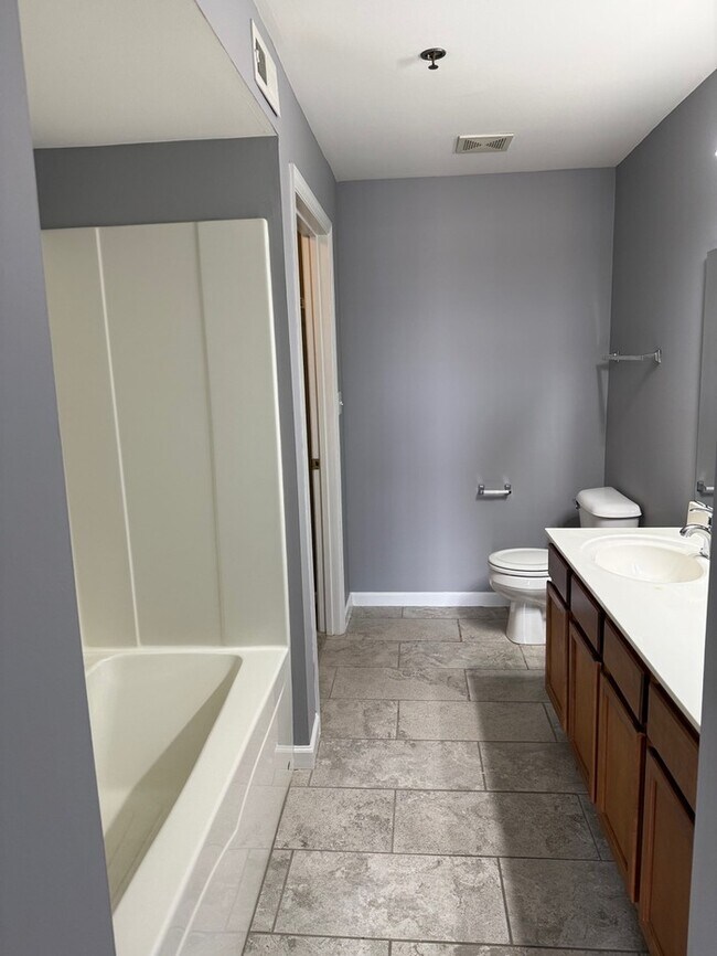 Building Photo - Two Bedroom Two Bath Condo with NO STAIRS!!