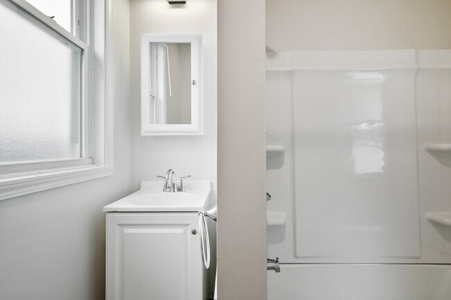 Building Photo - 134 Wynoka St