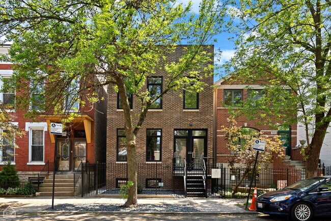 Building Photo - 2121 W Ohio St