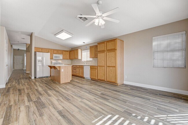 Building Photo - 5053 Cedar Lawn Way