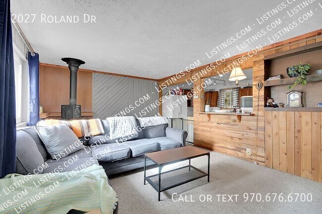 Building Photo - 2027 Roland Dr