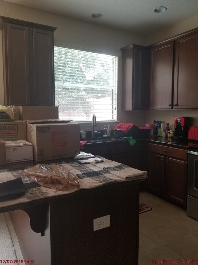 Building Photo - Beautiful 3 bedrooms 2.5 baths townhouse with 1 car garage in Tuscany Place