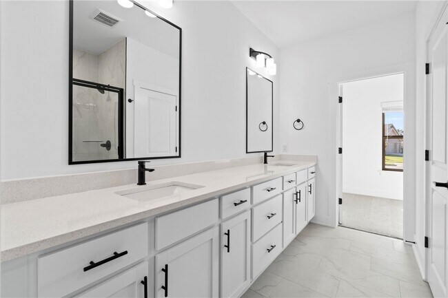 Building Photo - 64 W Gilpin St