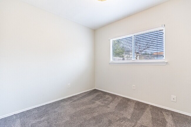 Building Photo - 2518 Paddle Creek