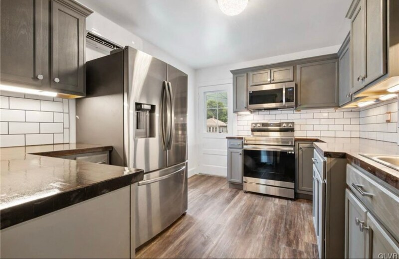 Building Photo - 256 Lehigh Ave