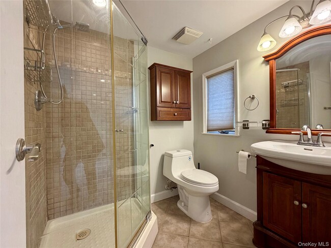 Building Photo - 14 Glendale Dr