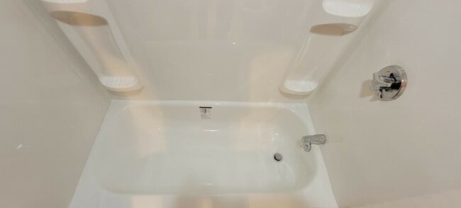 Building Photo - 40 Saratoga Way