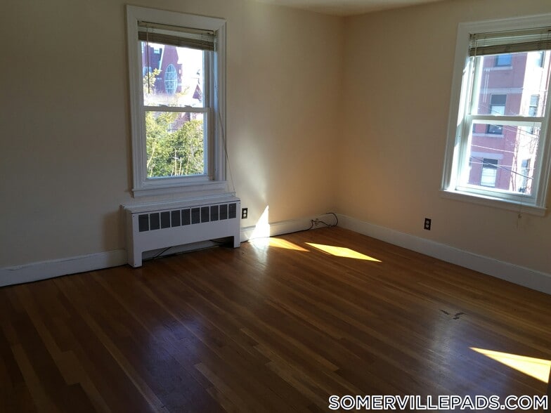 Building Photo - 277 Washington St