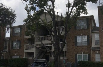 Building Photo - 2626 Holly Hall St