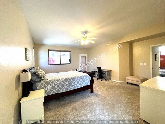 Building Photo - 5449 N Cres Ridge Dr