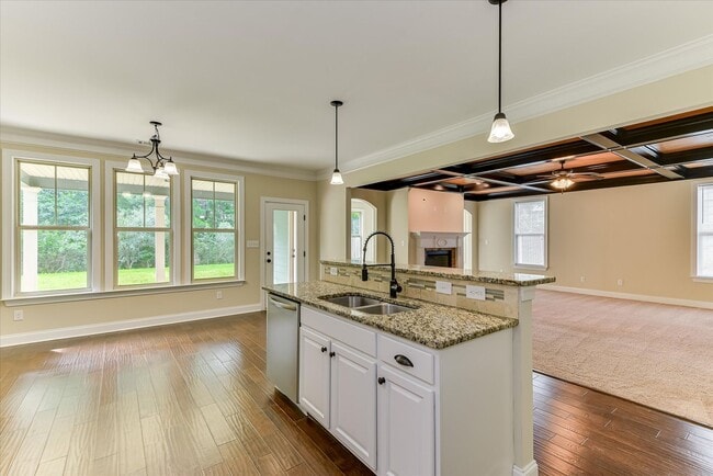 Building Photo - 4215 Windslow Dr