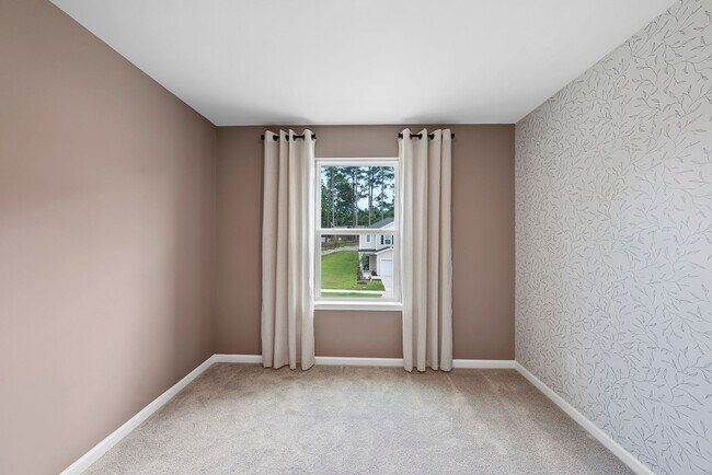 Building Photo - PRICE REDUCTION!  INCENTIVE OF $500 OFF FIRST MONTH'S RENT FOR THIS BEAUTIFUL Like-New 3BR Townho...