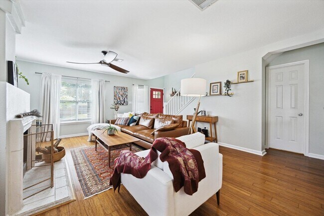 Building Photo - 1116 Collinwood W Dr