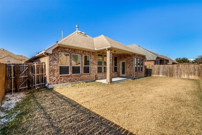 Building Photo - 704 Thetford Ln