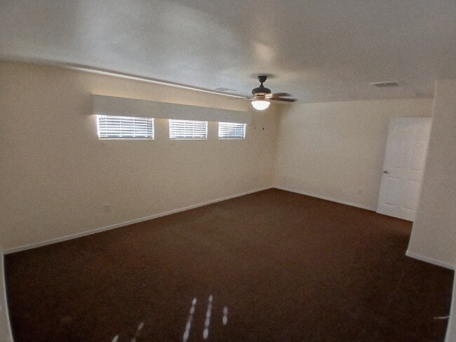 Building Photo - 1842 Santa Maria Ave