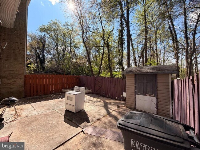 Building Photo - 9115 Barrick St