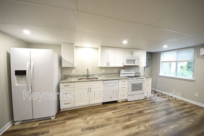 Building Photo - 1303 Tallwood St